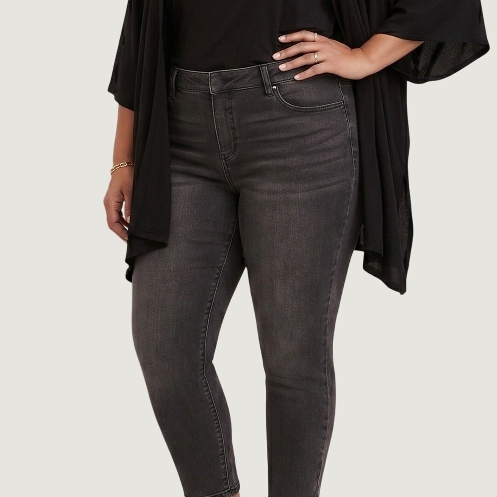 Torrid Bombshell Skinny Jeans Womens 24R Washed Black Premium Stretch High Rise